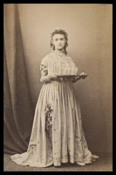 London Stereoscopic and Photographic Company, Guy Little Theatrical Photograph