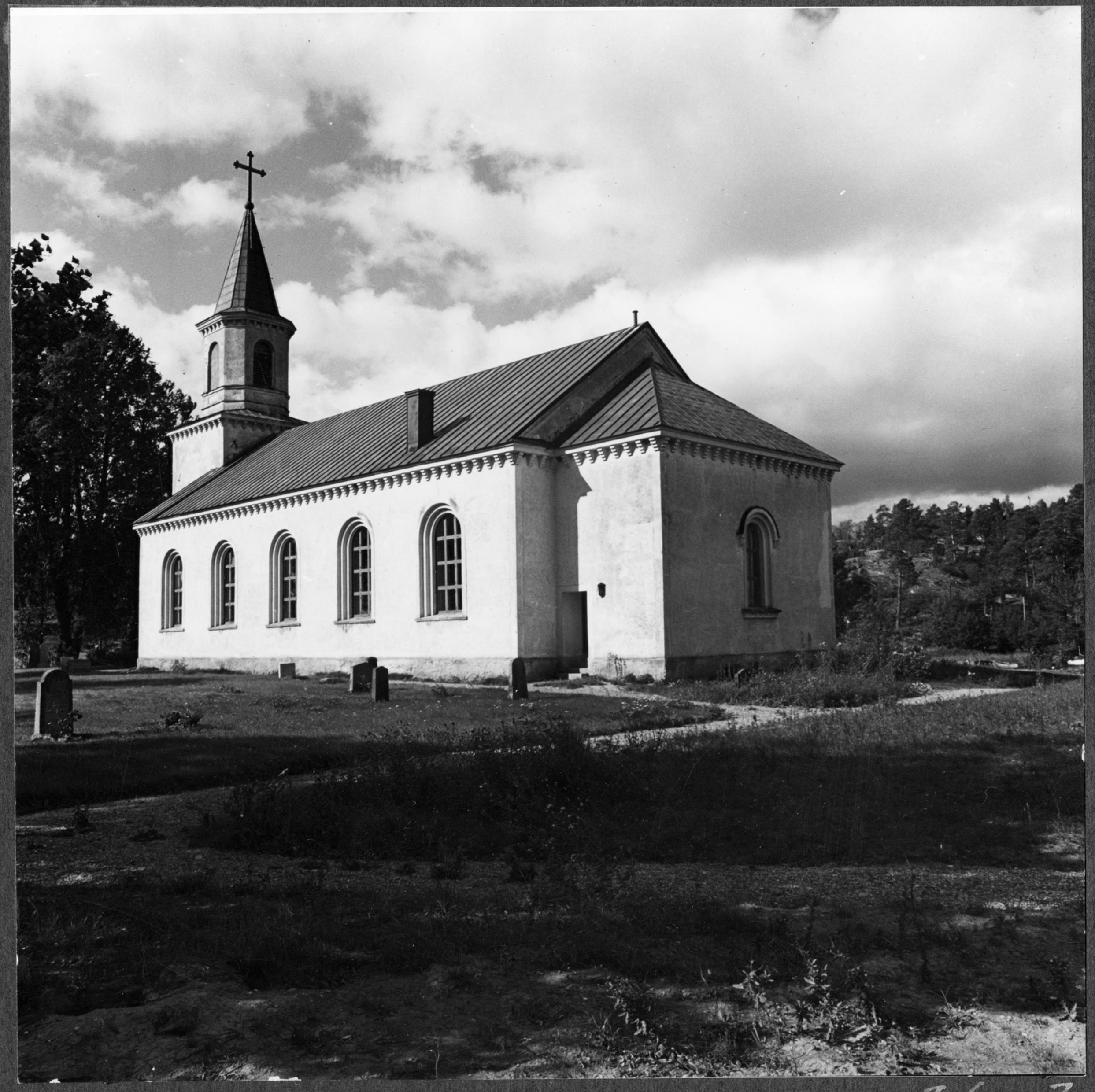 Ivar Schnell, Utö kyrka