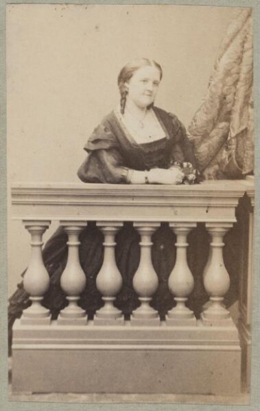 Unknown, Carte-de-visite photographs (480). Four photographs  are dry-mounted to each sheet (120).