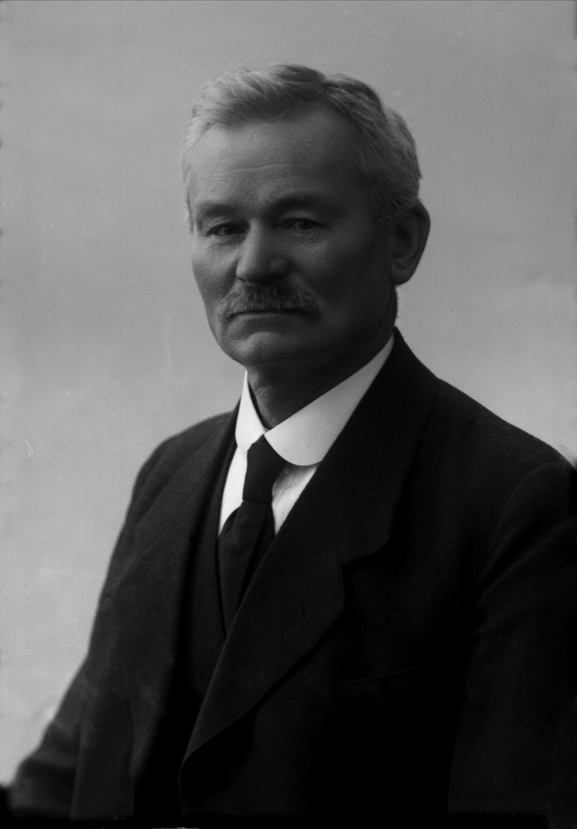 Gustav Borgen, NFB.08970