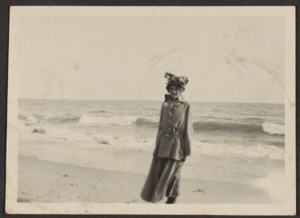 Louis Fleckenstein, [Woman on Beach]