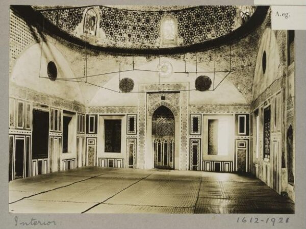 K.A.C. Creswell, Interior in the mosque of Sulayman Pasha al-Khadim in the Citadel (Sidi Sariya), Cairo