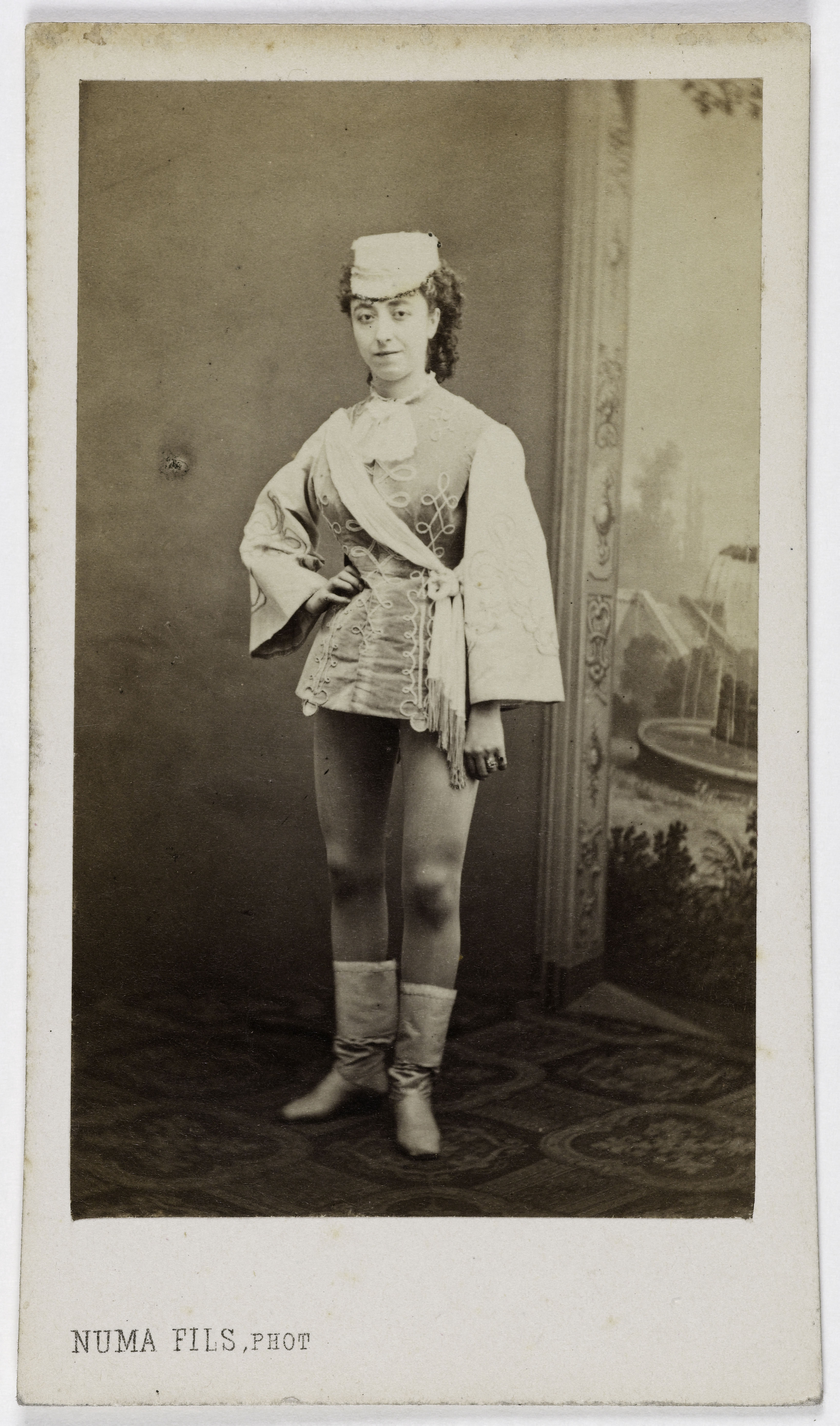 Numa Fils, Portrait de Louise Dupin (danseuse)