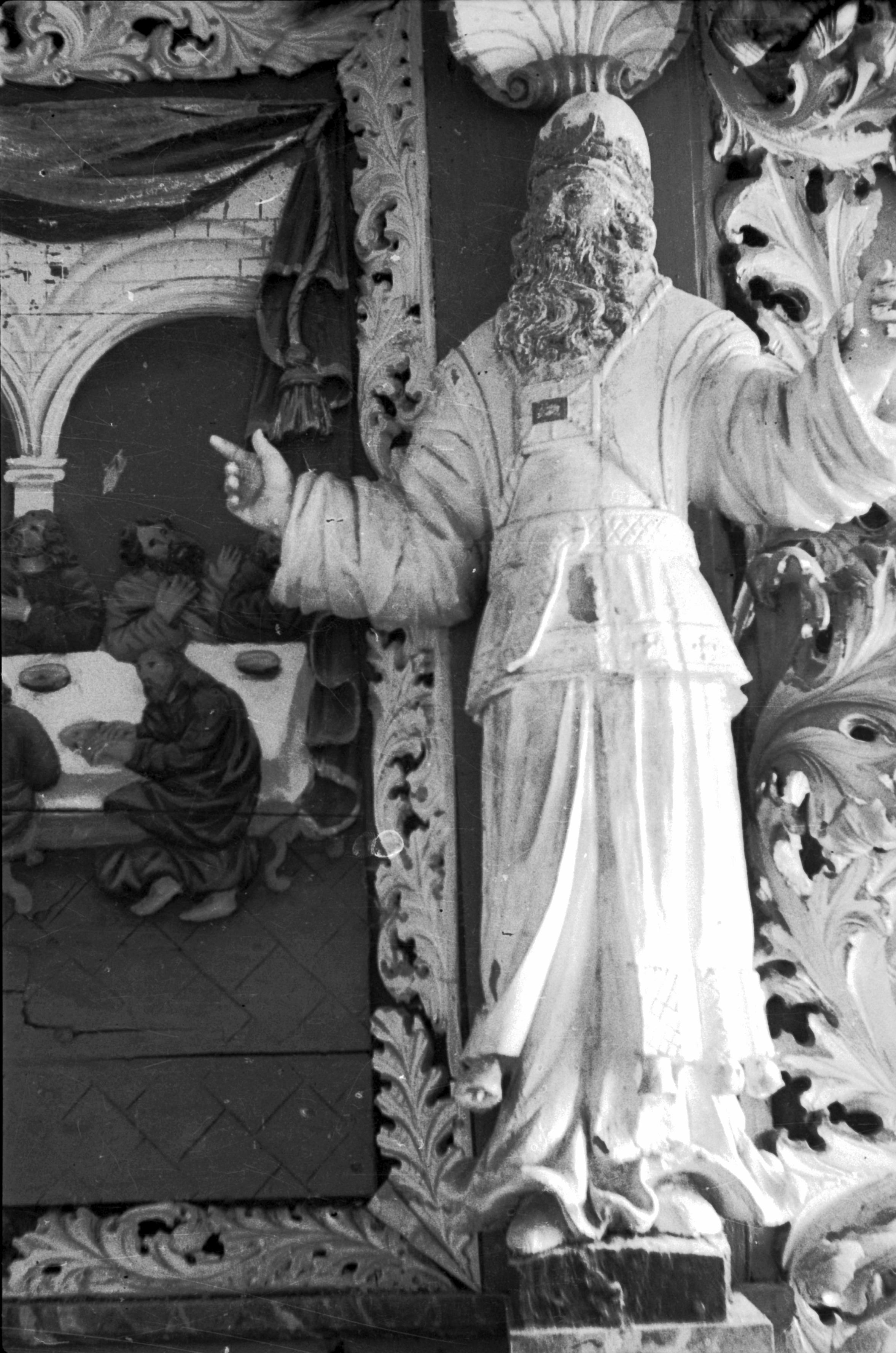 Osvald Owald, Djurröds kyrka