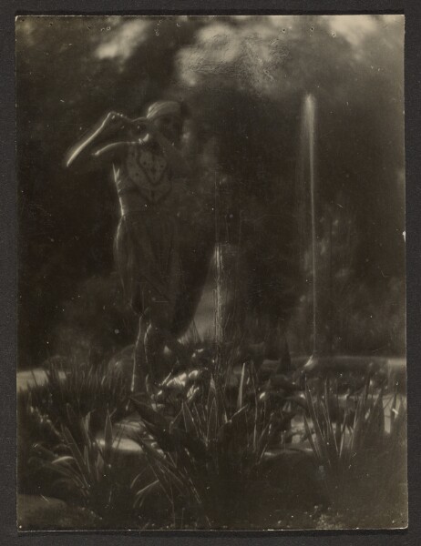 Louis Fleckenstein, [Dancer with Fountain]
