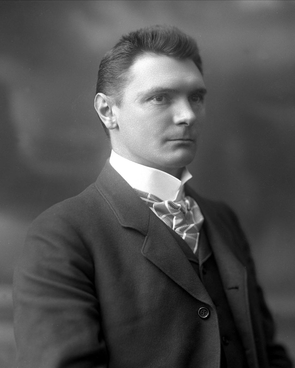 Gustav Borgen, NFB.32843
