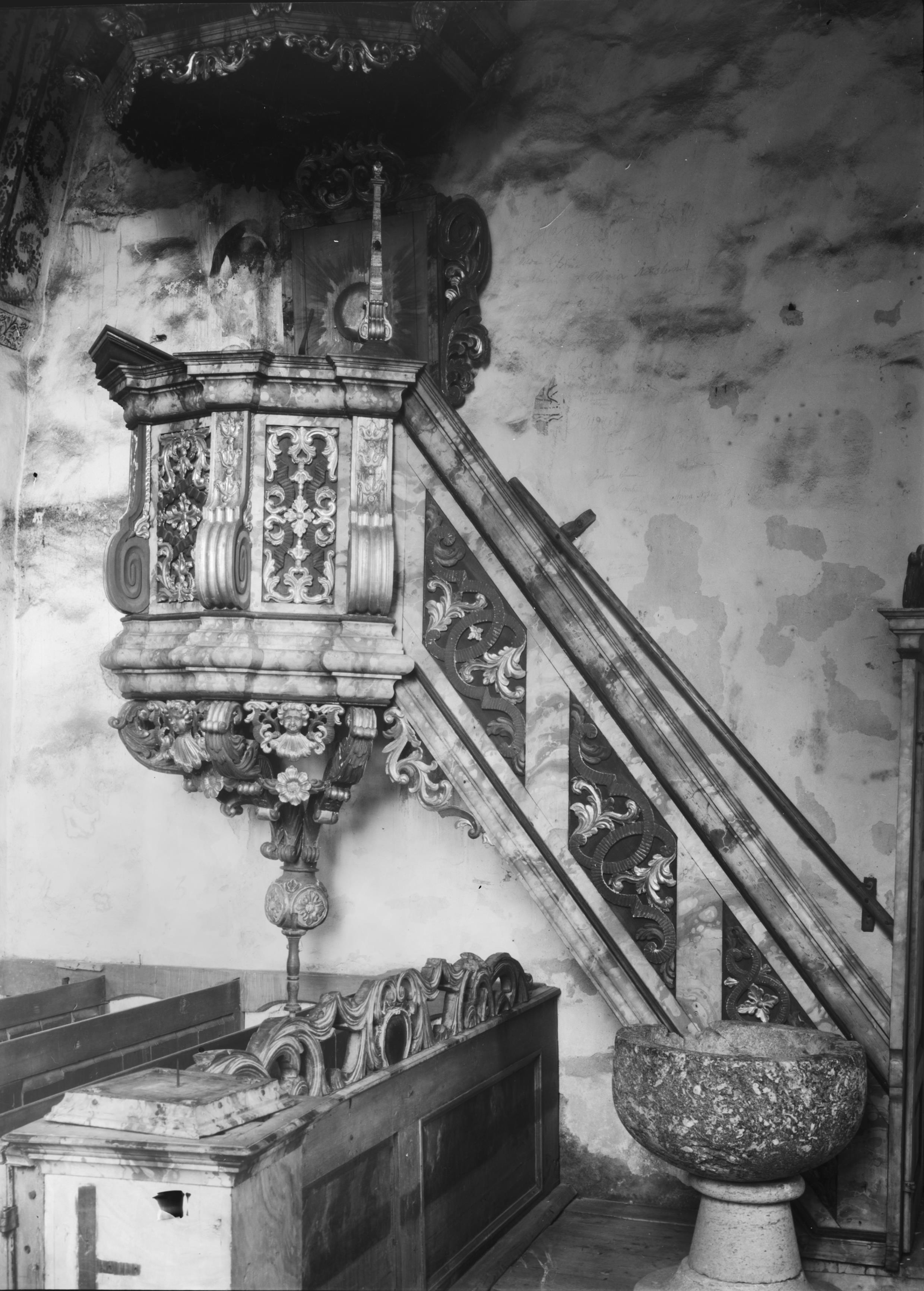 Iwar Anderson, Ytterlännäs gamla kyrka