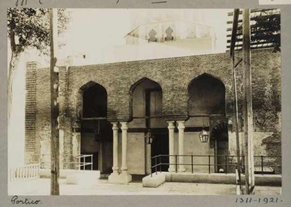 K.A.C. Creswell, POrtico of the mausoleum of Sayyida Ruqayya, Cairo