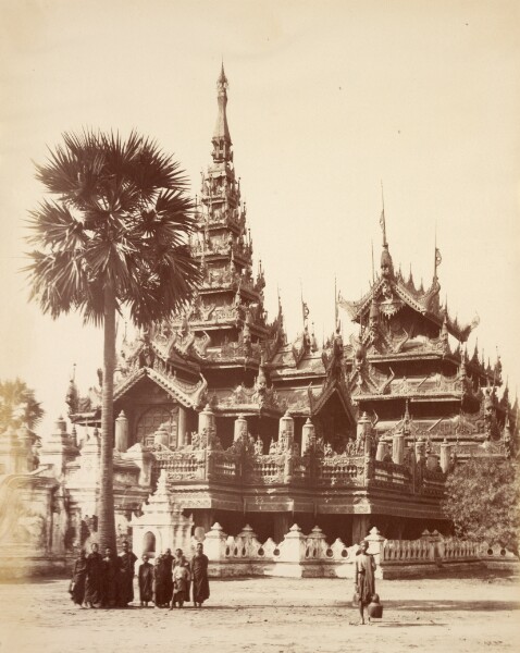 Felice Beato, Phongyee Kyaung near King's Bazaar