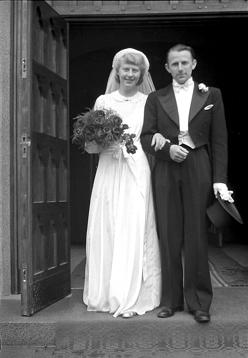 Anders Beer Wilse, Prot: protokoll finnes ikke Register: Prois A. brudepar Leica 3/6-43