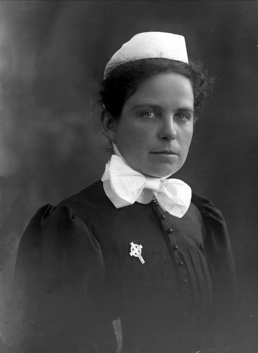 Gustav Borgen, Portrett, sykepleier, søster Flora Moe.