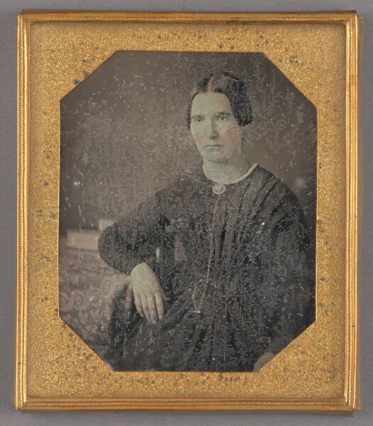 Unknown, [Portrait of a Seated Woman Wearing Cameo]