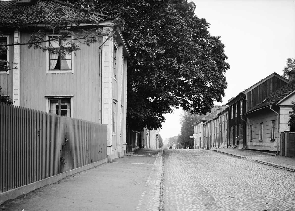Paul Sandberg, Övre Slottsgatan, kvarteren Slottet och Ubbo, Uppsala