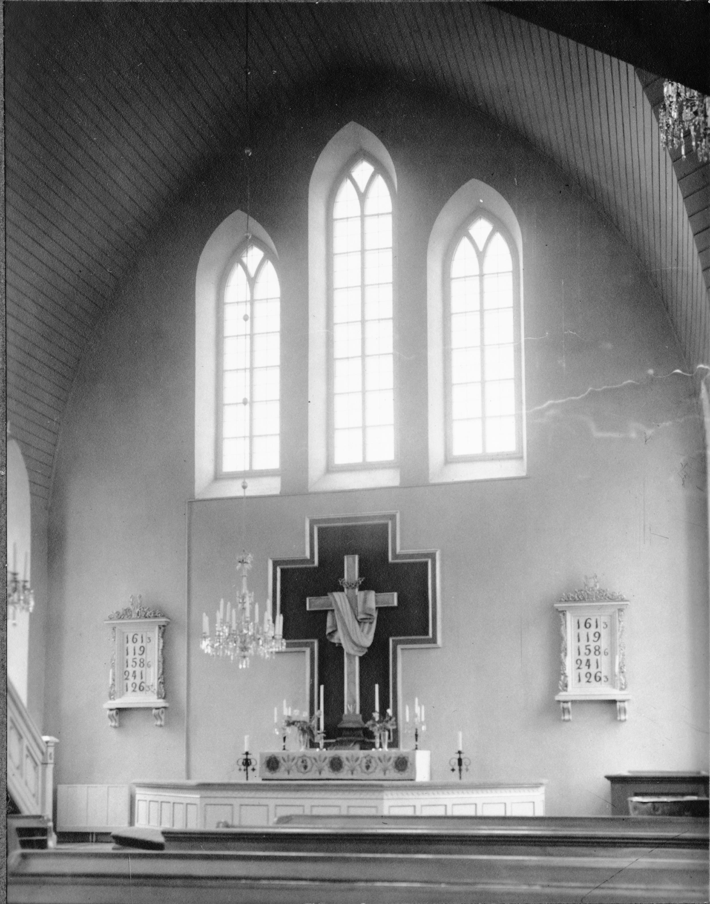 Adolf Niklasson, Fyrunga kyrka