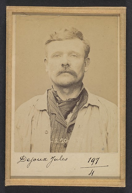 Alphonse Bertillon, Dejoux. Jules. 46 ans, né le 16/6/48 à La Châtre (Indre). Maçon. Délit de presse. 2/7/94.