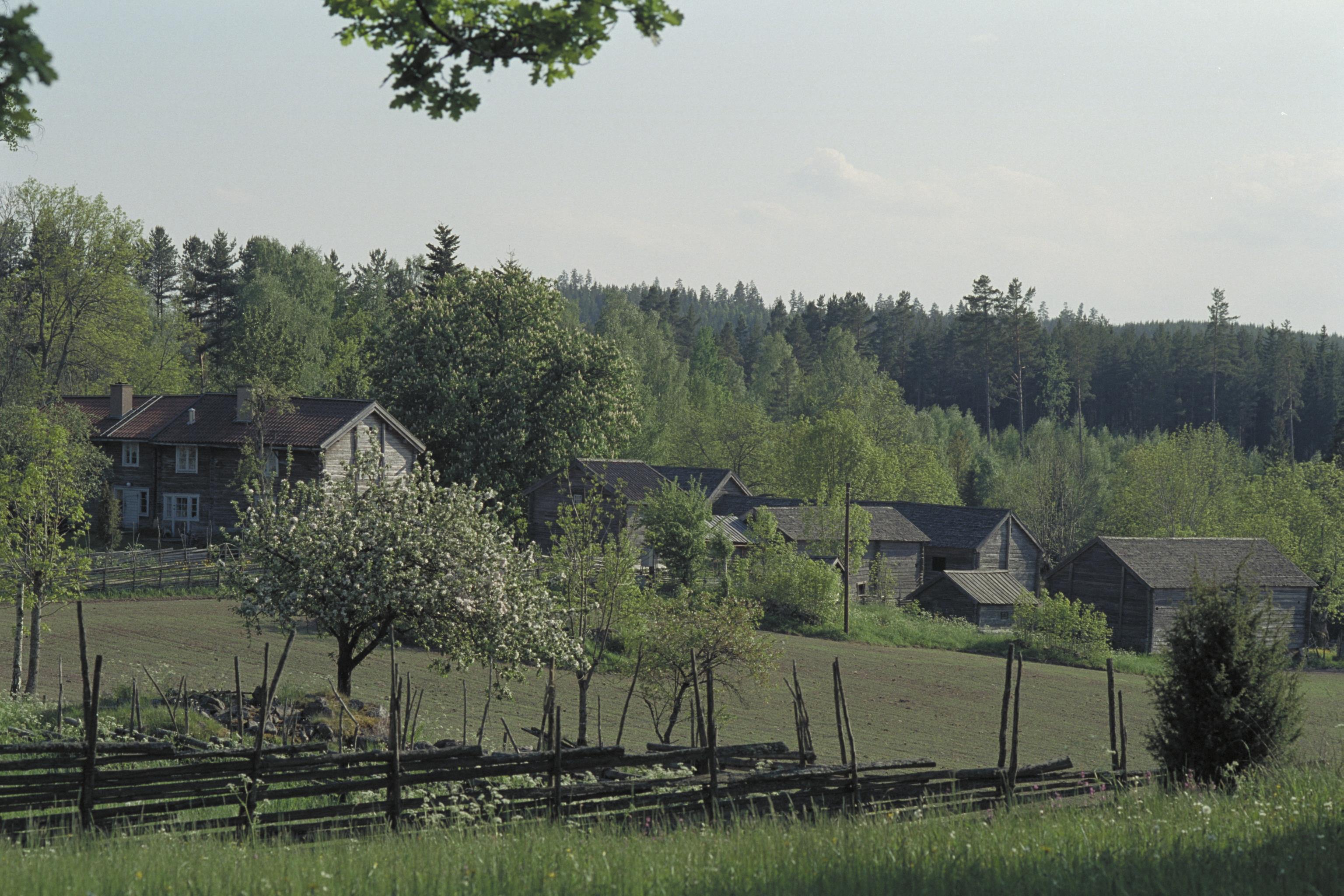 Bengt A Lundberg, Smedstorps by