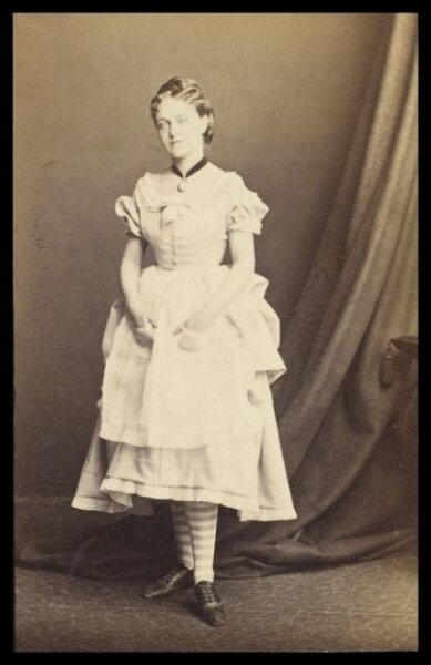 London Stereoscopic and Photographic Company, Guy Little Theatrical Photograph