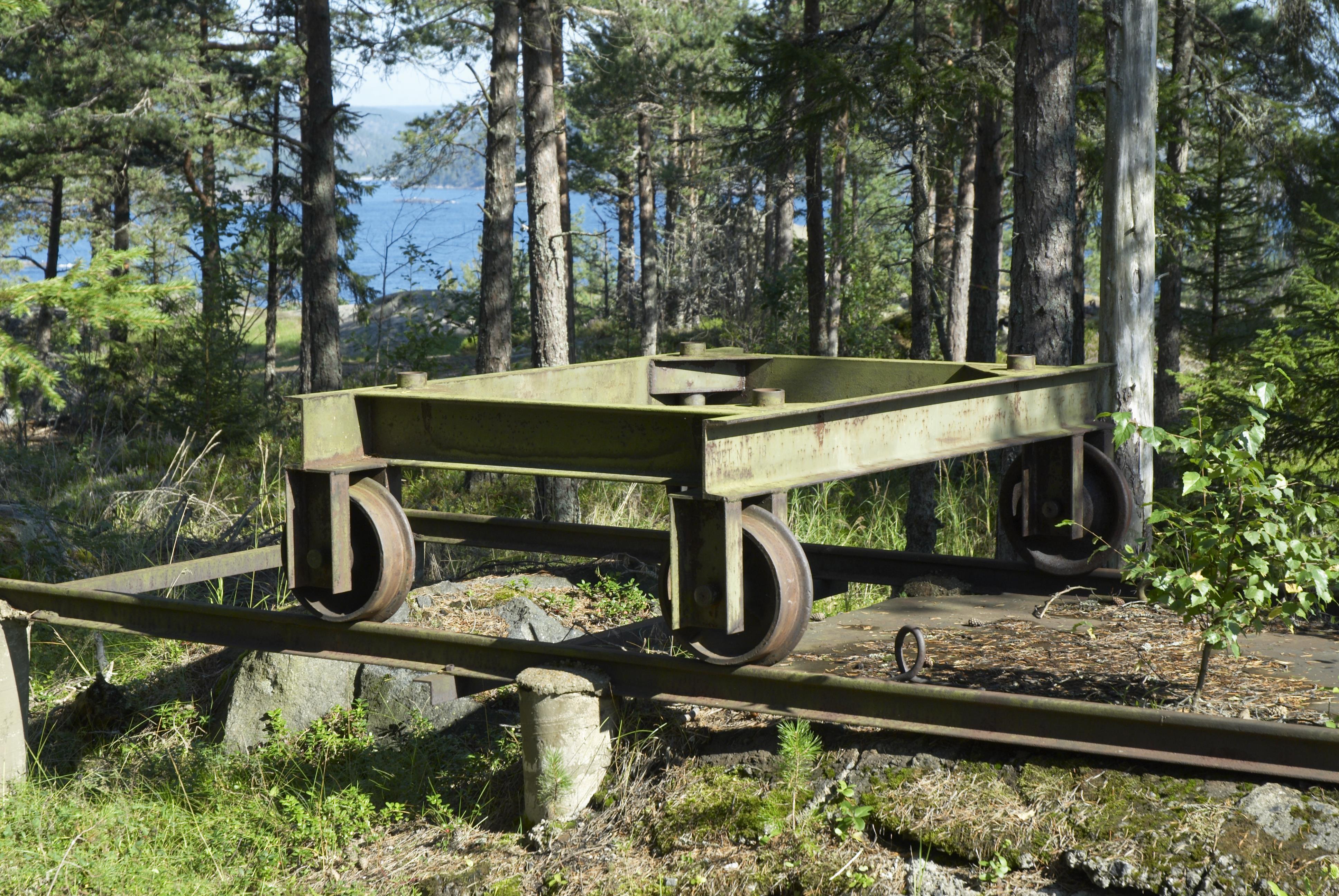 Bengt A Lundberg, Hemsö fästning