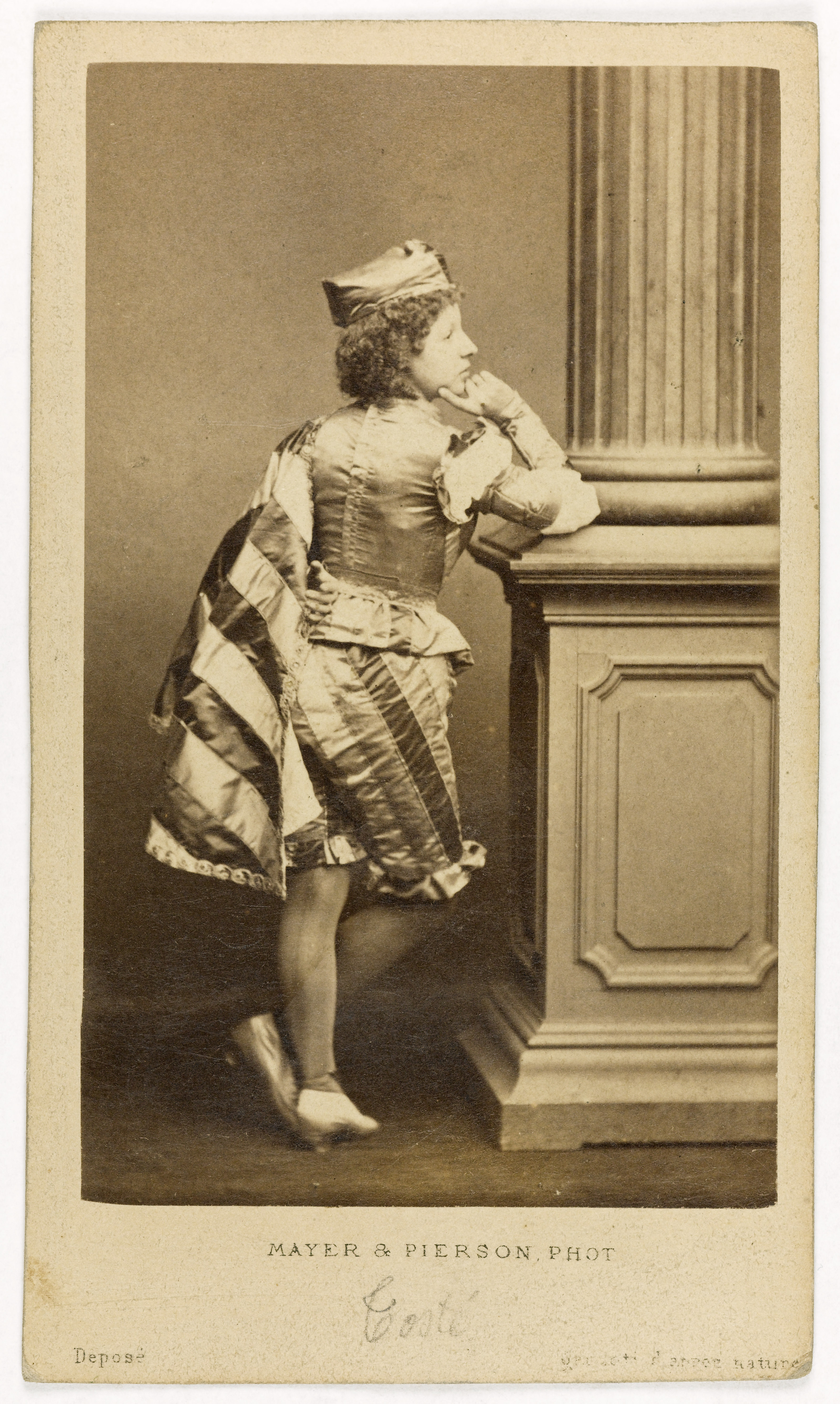 Mayer Frères et Pierson, Portrait de Mlle Lucile Tostée, actrice