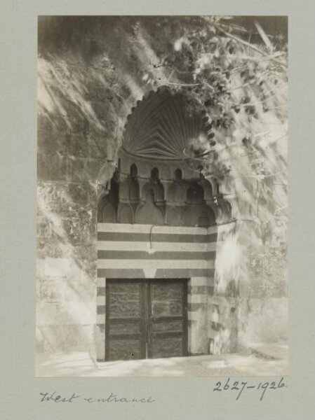 K.A.C. Creswell, West entrance portal of the Mosque of Mamluk Amir Sayf al-Din Tankiz al-Nasiri, Damascus