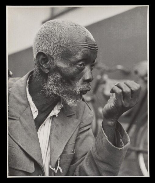 Hardy, Bert, Rights and Wrongs SERETSE KHAMA