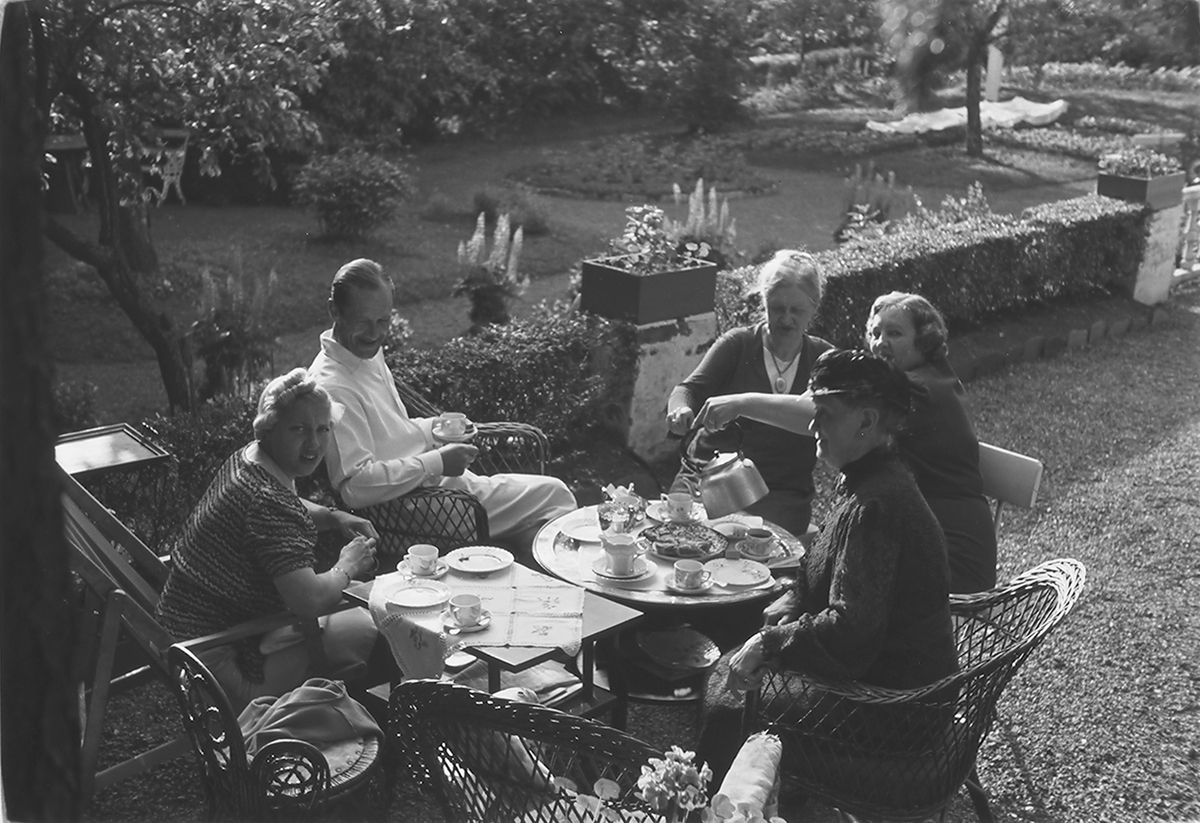 Anders Beer Wilse, Prot: Gruppe ved bord