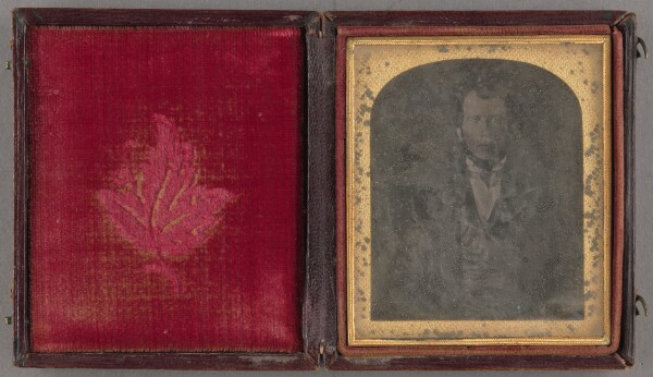 Unknown, [Portrait of a Seated Man with Chin Beard]