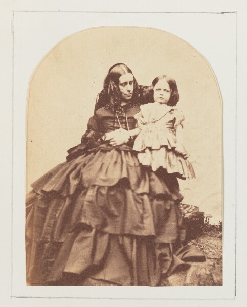 Unknown, [Portrait of Mrs. Thwaites and Child]