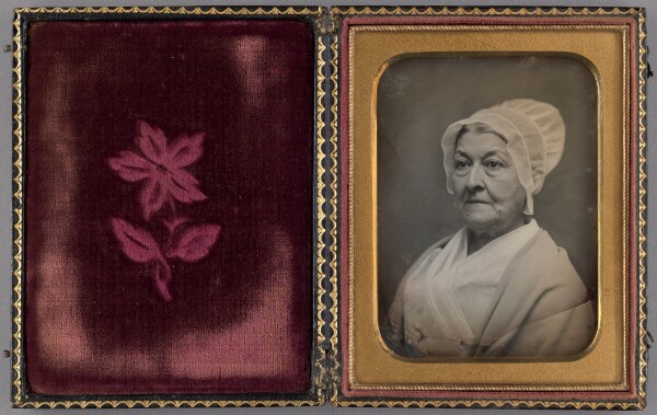 Unknown, [Portrait of an elderly woman in an Amish-like bonnet]