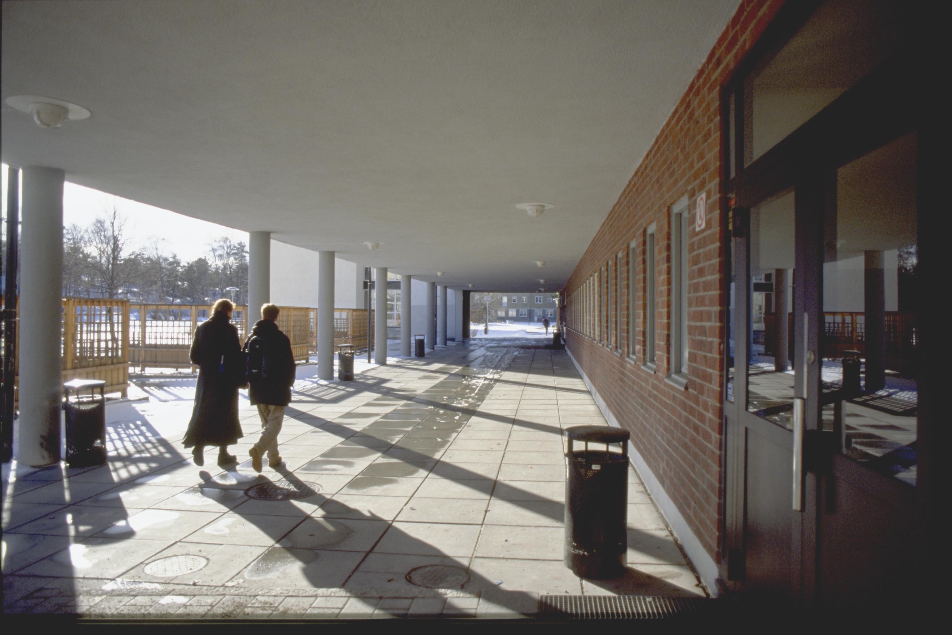 Bengt A Lundberg, Kärrtorps gymnasium