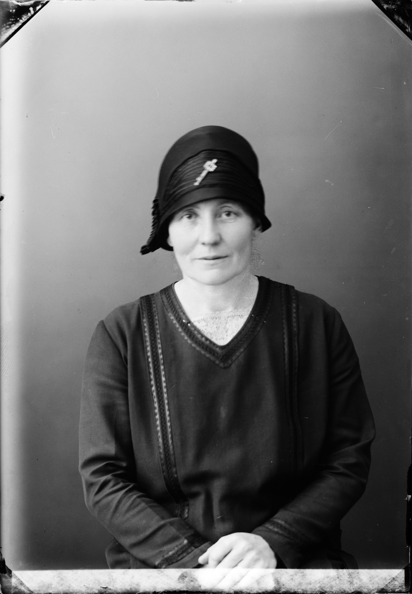 Skötsner-Edhlund, Hulda Jansson från Annö, Valö socken, Uppland 1928