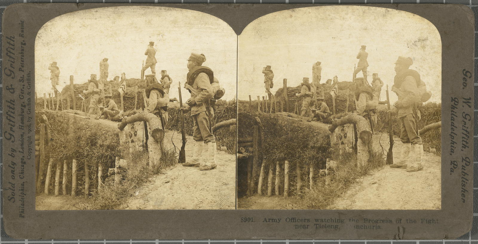 Desconegut, Army Officers watching the Progress of the Fight near Tieleng.Manchuria Griffith & Griffith, George W.