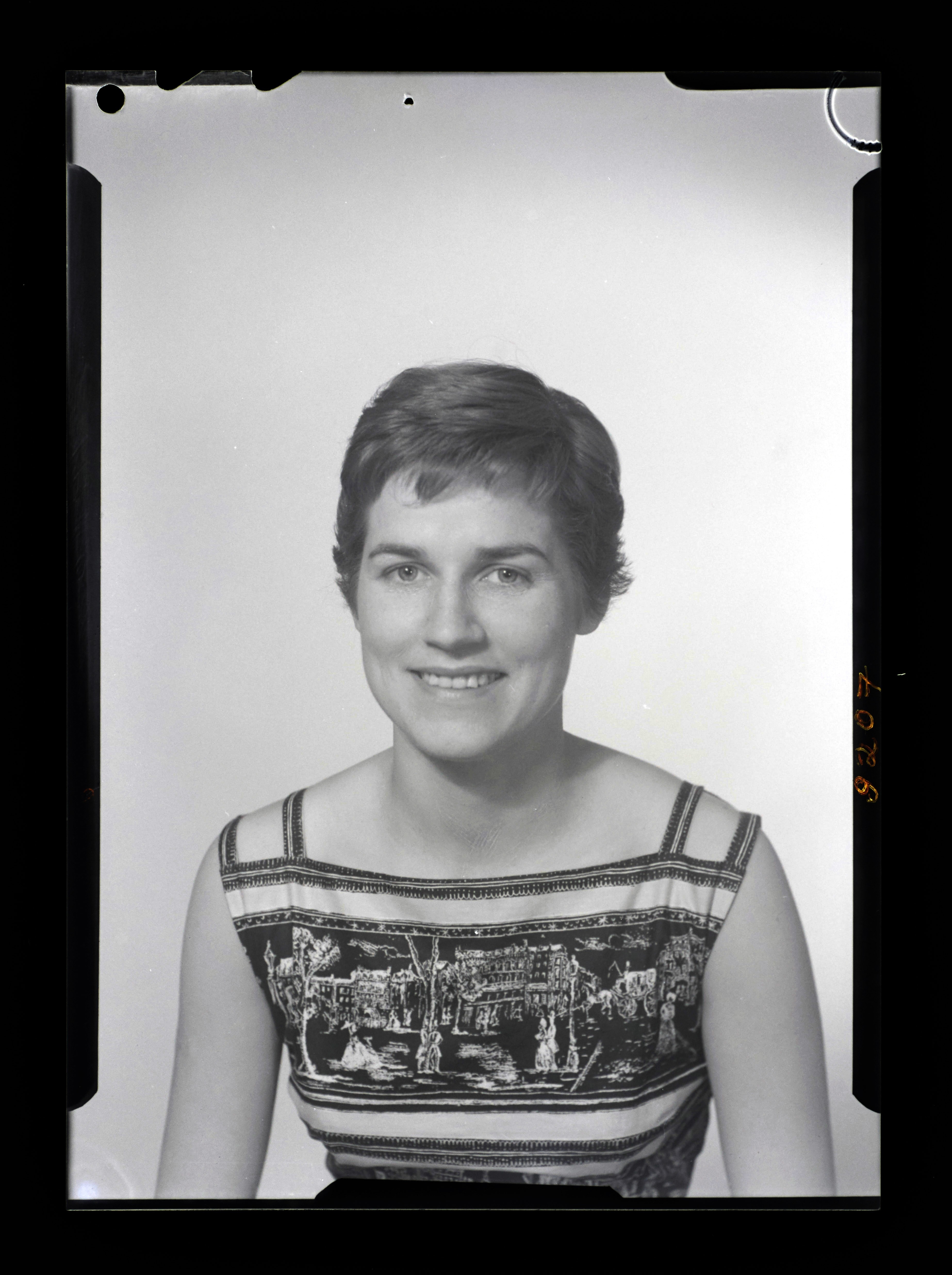 Gerda Schimpf, Porträtfotografie Frl. Mattisseck