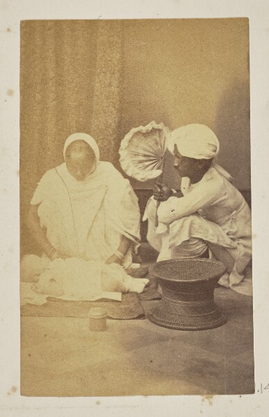 Unknown, [Portrait of an ayah with a baby]