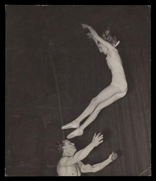 Hardy, Bert, They Call It A Frog-Leap: High-Light Of A Sensational Dancing Act