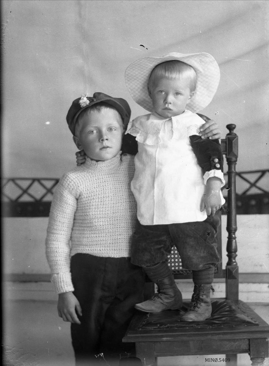 Oscar Holte, portrett, person, klær,