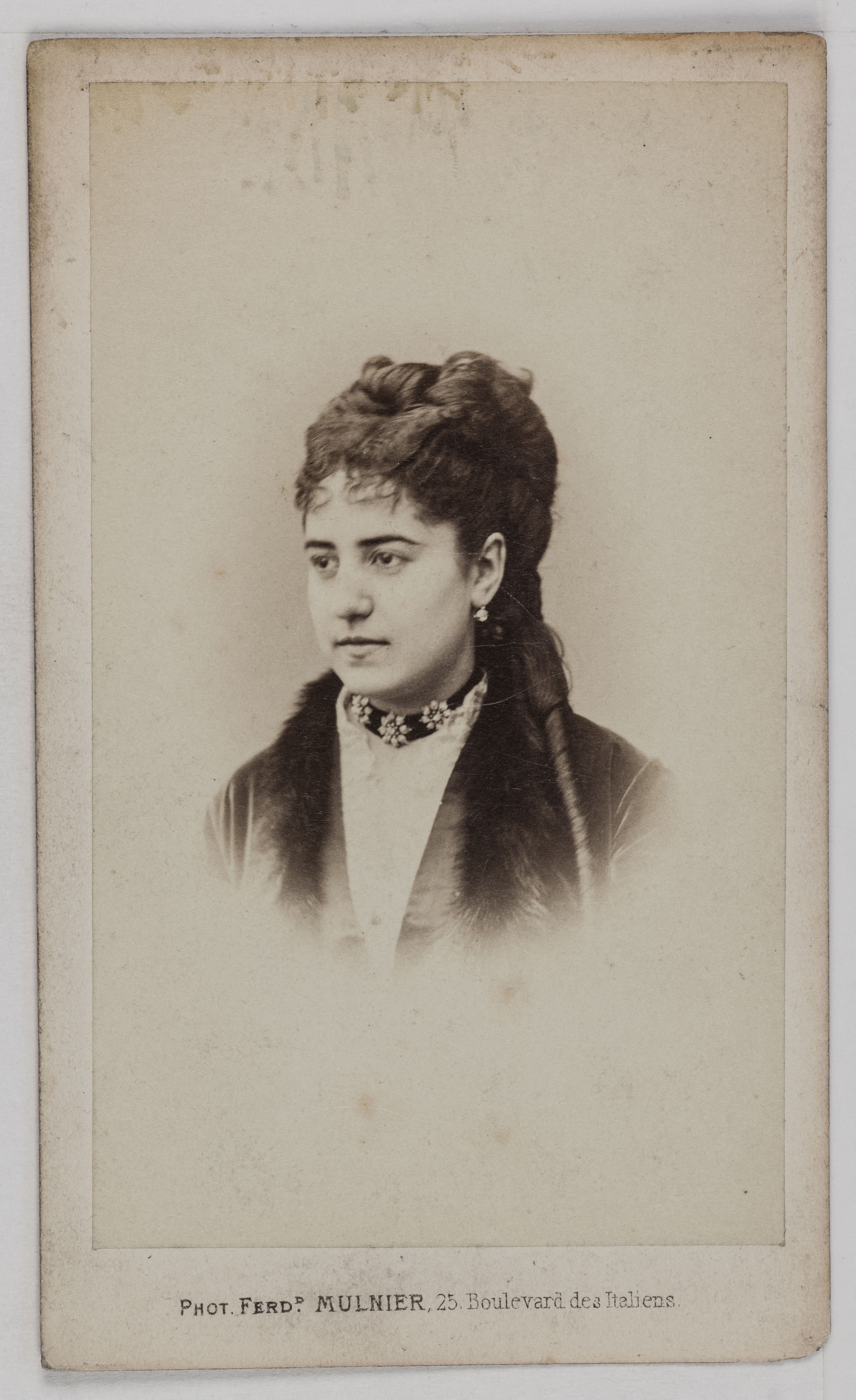 Ferdinand Mulnier, Portrait d'Eline Volter (Wolter ou Walter ?) (cadette), danseuse à l'Opéra en 1864.