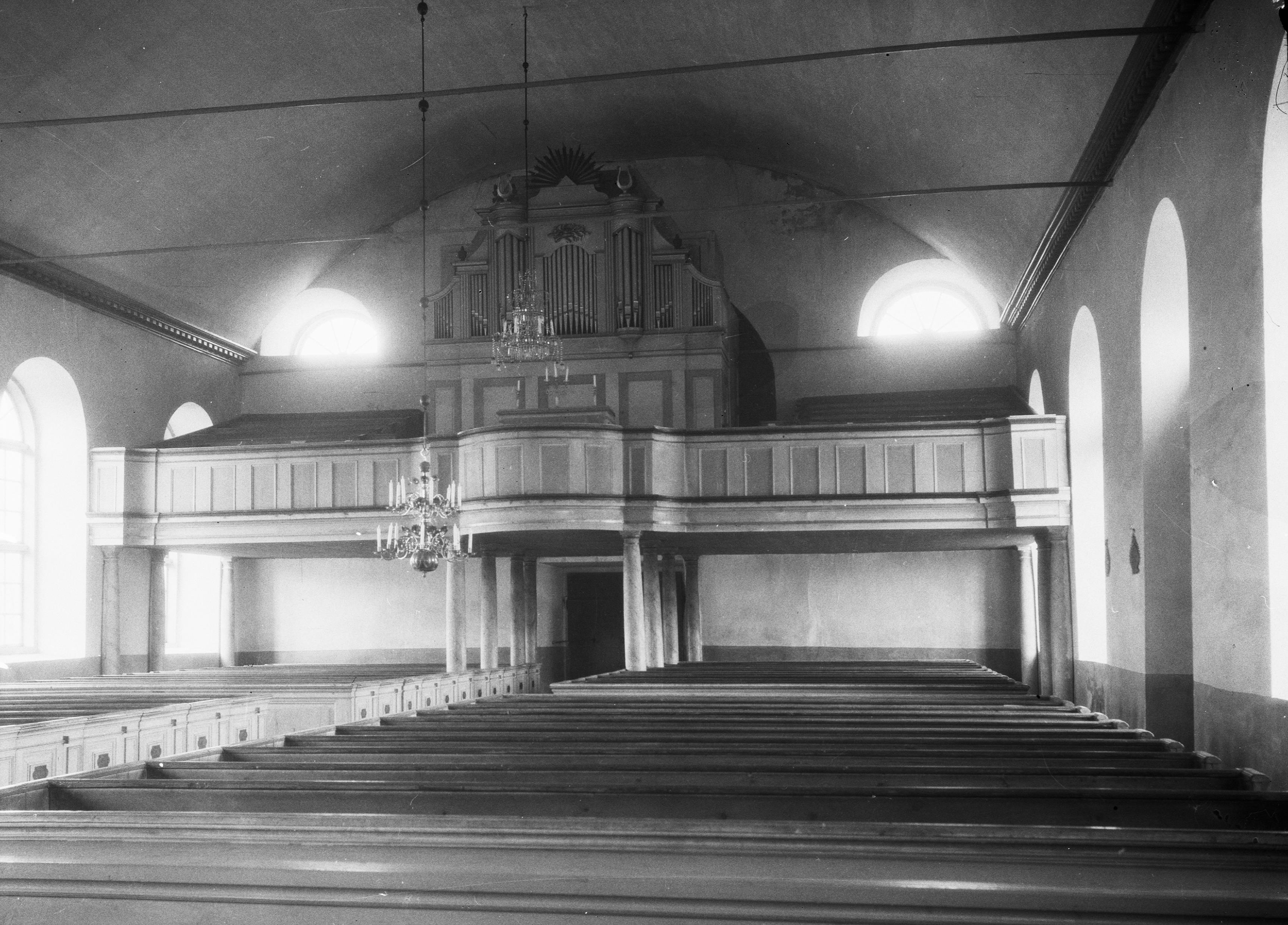 Bertil Berthelson, Holsljunga kyrka