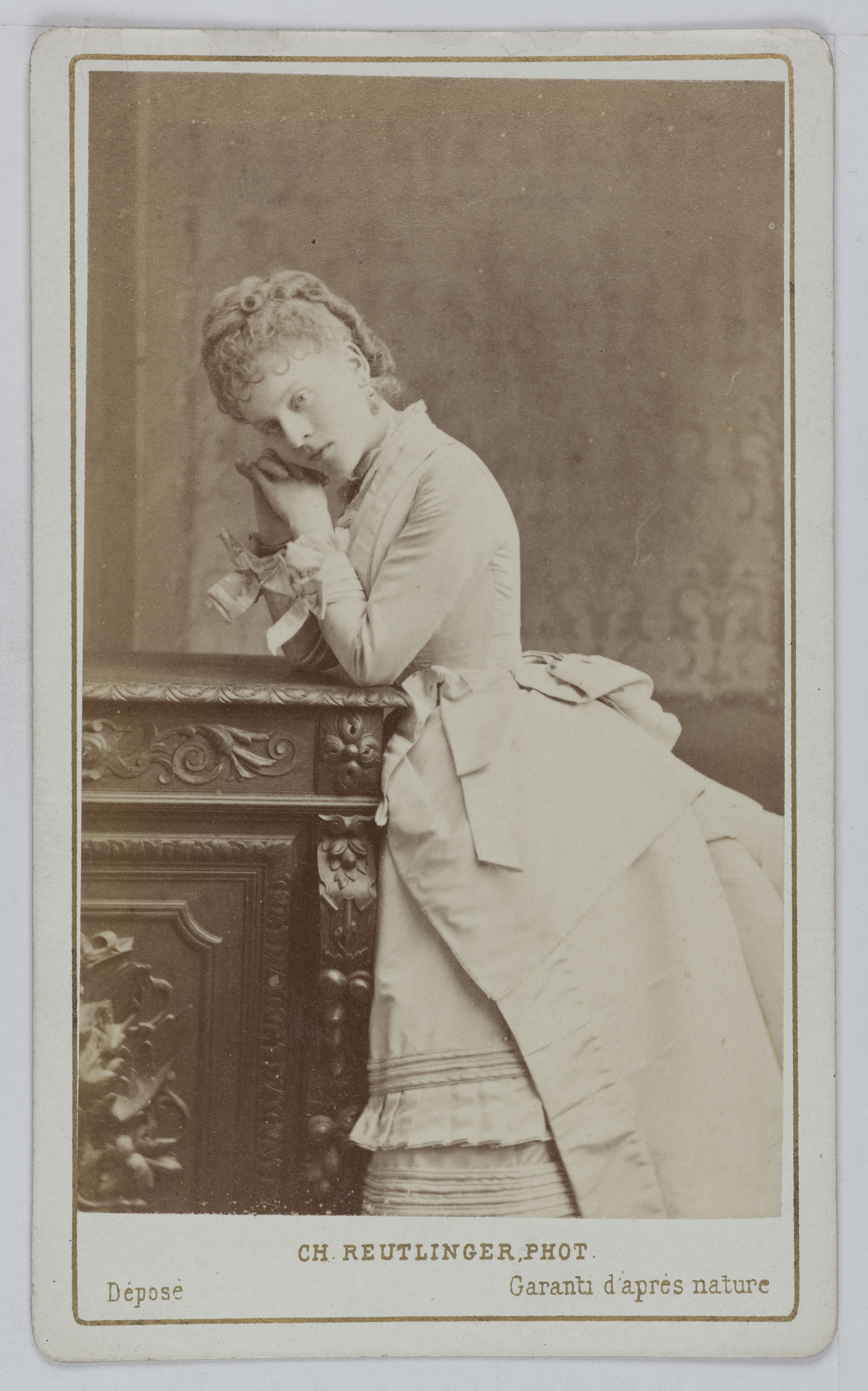 Charles Reutlinger, Portrait de Suzanne Reichenberg (1853-1924), baronne de Bourgoing, actrice de théâtre.