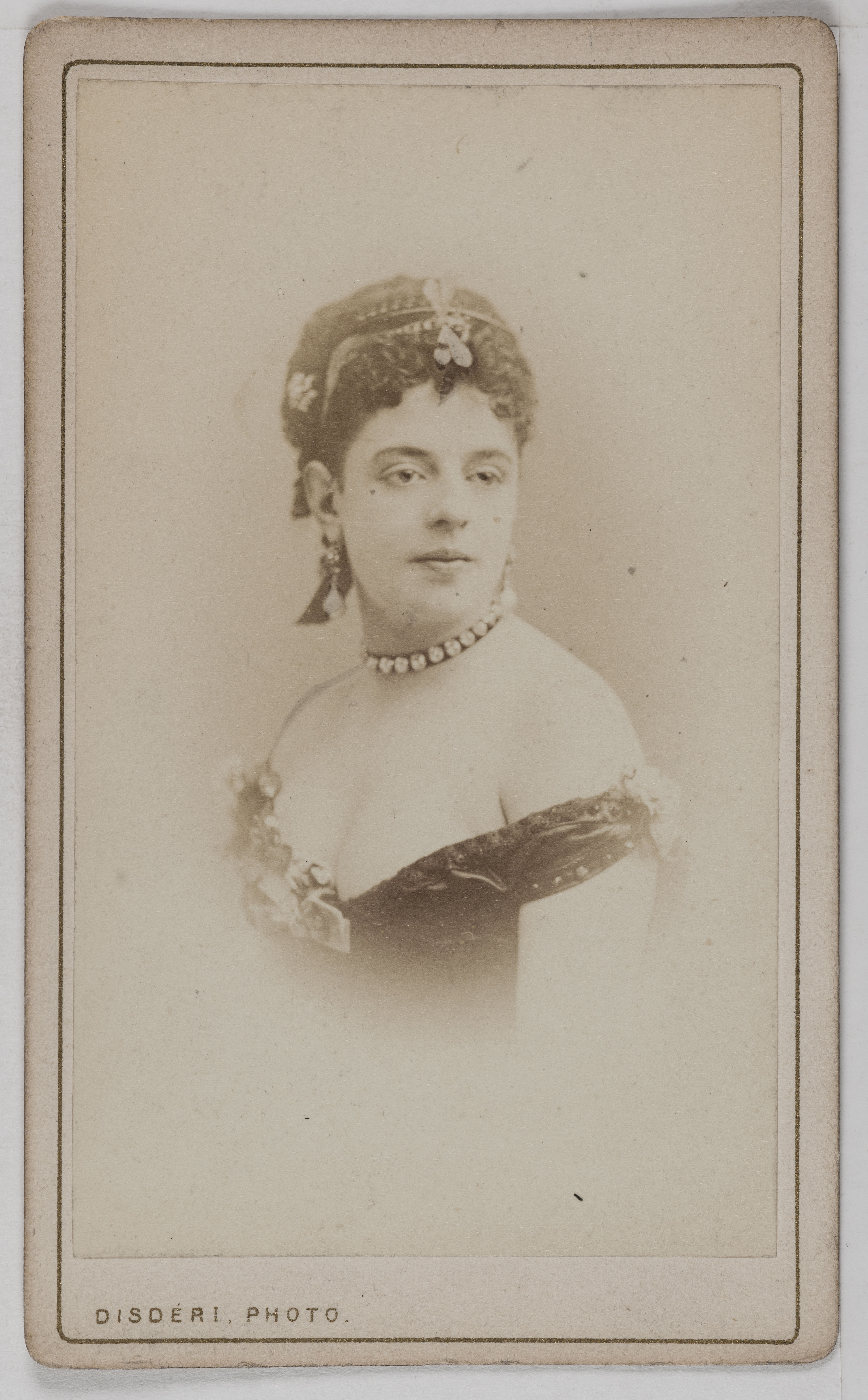 André-Adolphe-Eugène Disdéri, Portrait de Malo, (actrice)