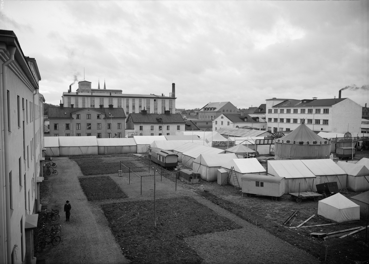 Paul Sandberg, Field of Pleasure at Kvarngärdet, Uppsala okotber 1938