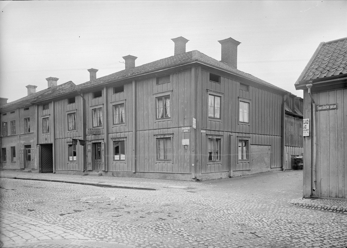 Alfred Dahlgren, Svartbäcksgatan - Skolgatan, Dragarbrunn, Uppsala år 1901