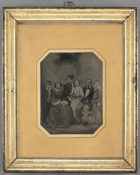 Unknown, [Group Portrait of a Swiss Family]