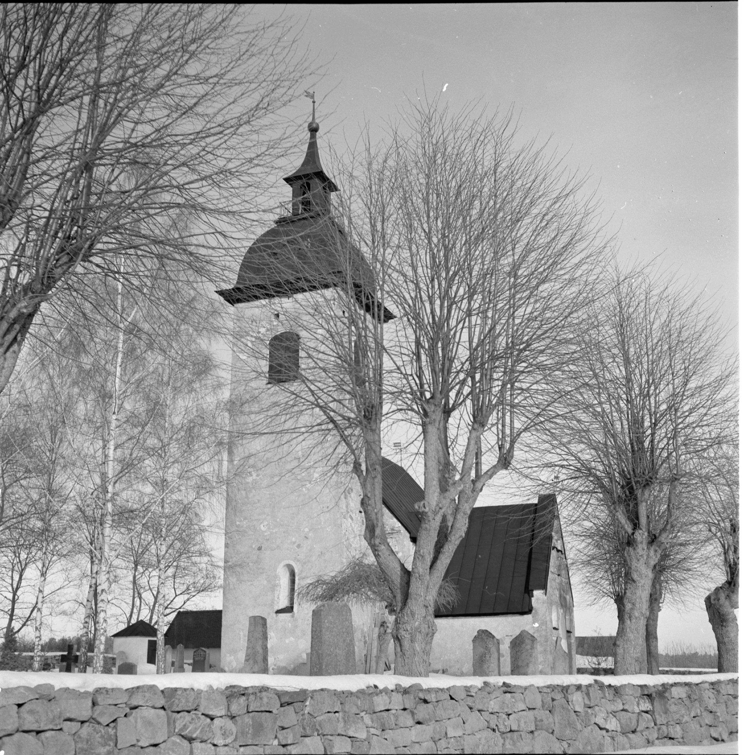 Nils Lagergren, Hilleshögs kyrka