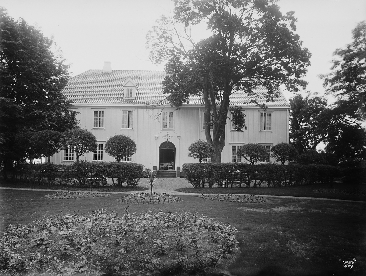 Anders Beer Wilse, Konv: Kontorbygningen (feil på konvolutt)