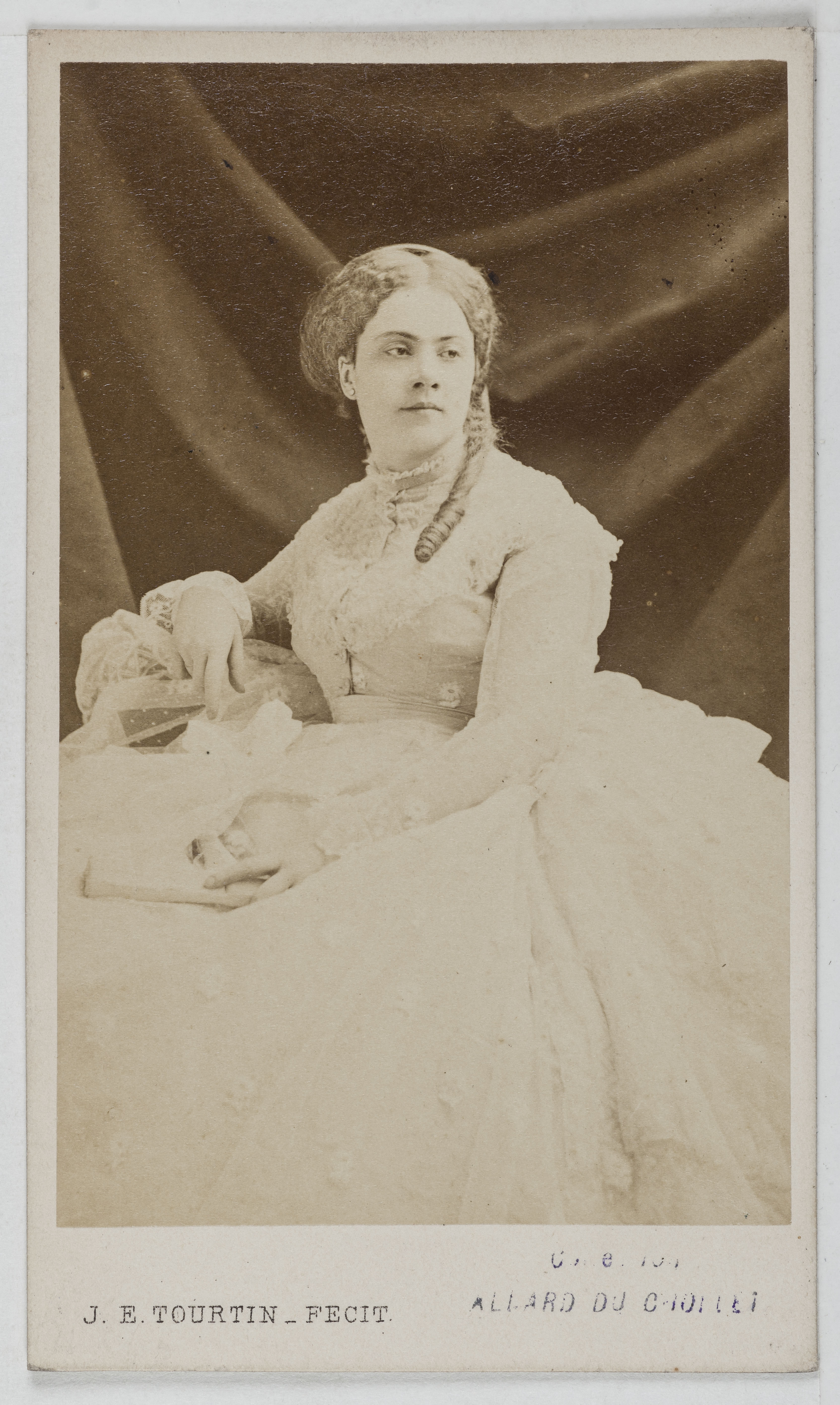 Joseph Tourtin, Portrait d'Alix Marie Angèle Séon (v. 1835-1906), dite Pasca, actrice de théâtre entre 1864 et 1891.