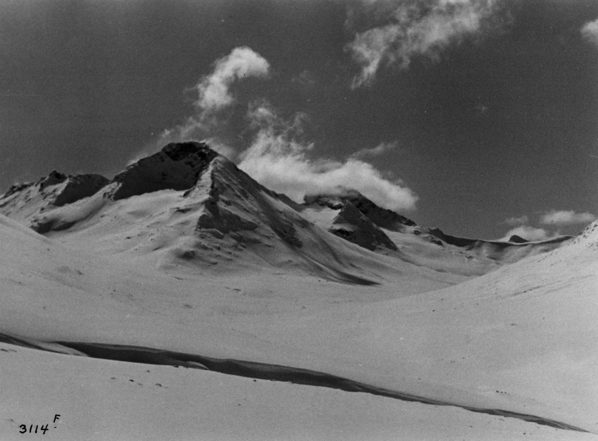 Anders Beer Wilse, Fjellvidde Jotunheimen Sno Kirkeglupet