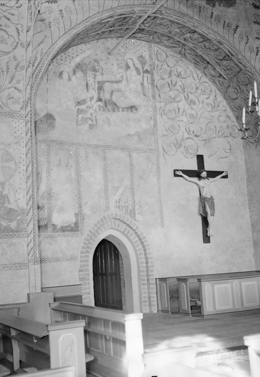 Uppsala-Bild, Återinvigning av kyrkan efter restauration, Kyrkbyn, Tierps socken, Uppland, april 1952