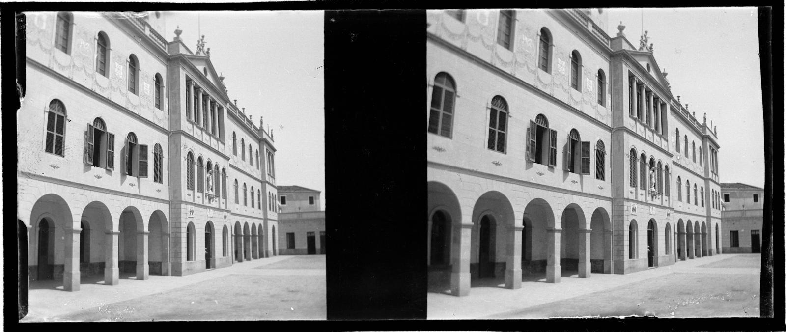 Desconegut, Edifici de Mataró