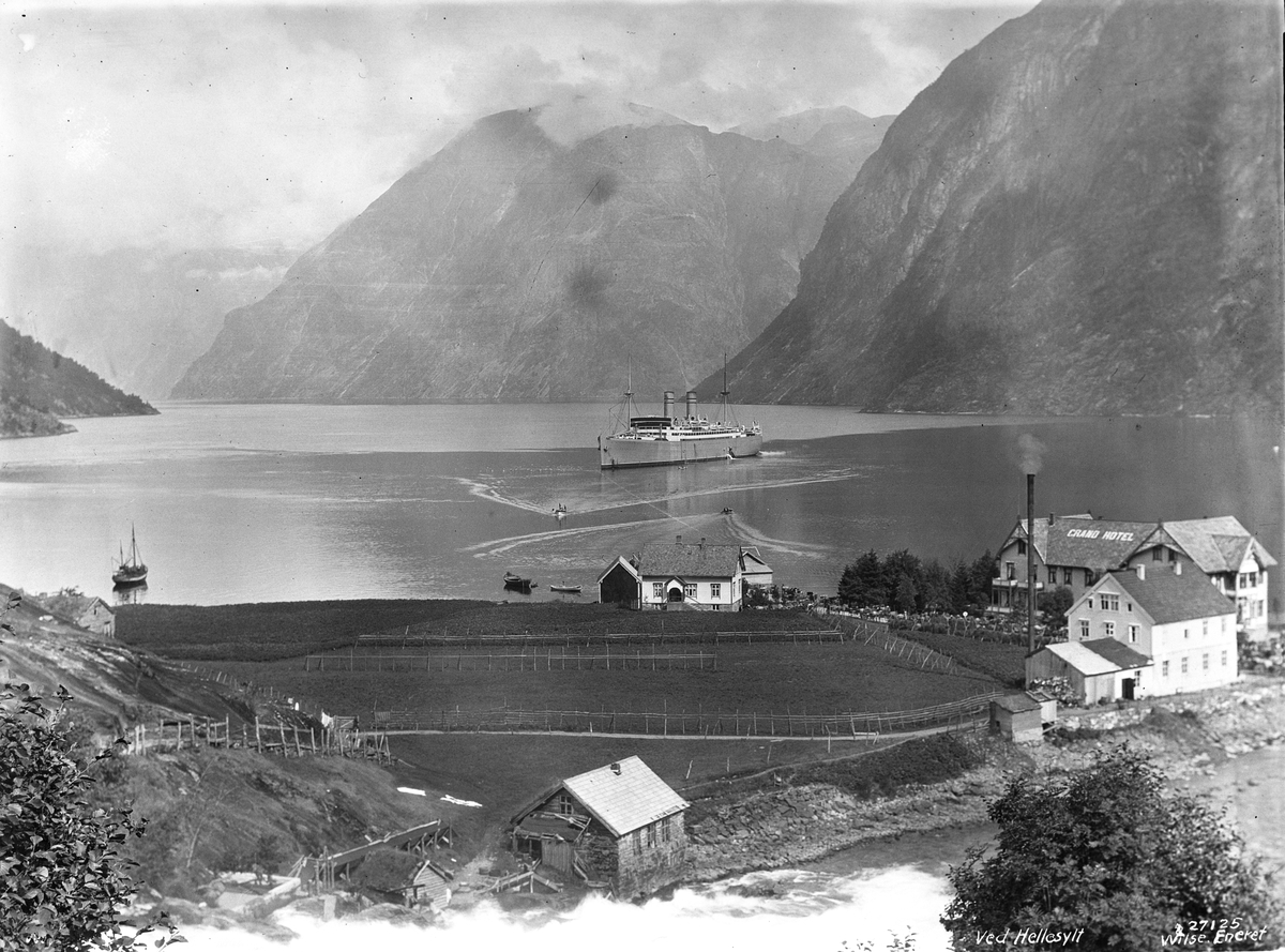 Anders Beer Wilse, Prot: Stavangerfjords Nordkaptur - Hellesylt